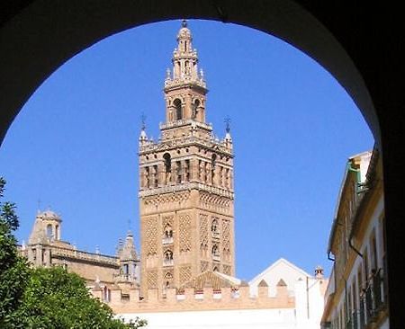 Apartamento Calle Feria Sevilla Bagian luar foto